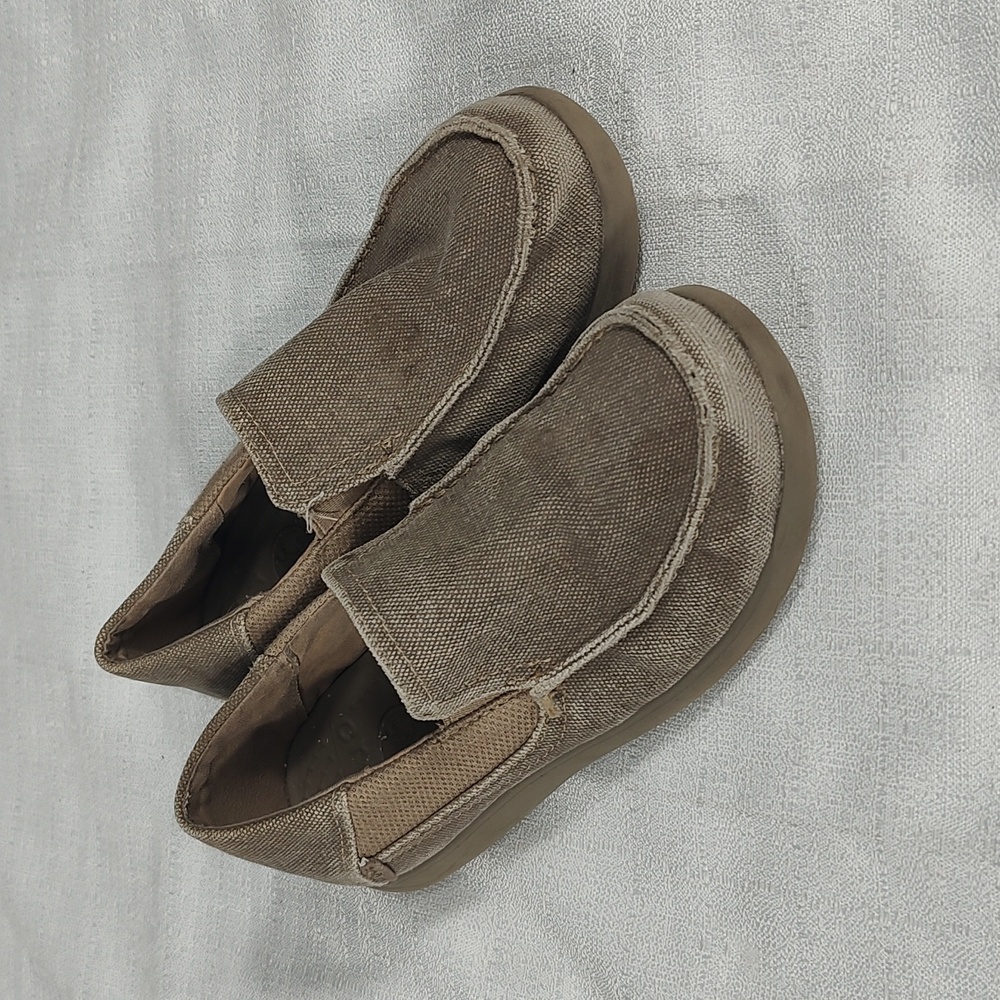 Crocs Brown Tan Slip On Shoes Fabric Upper Size Junior 2